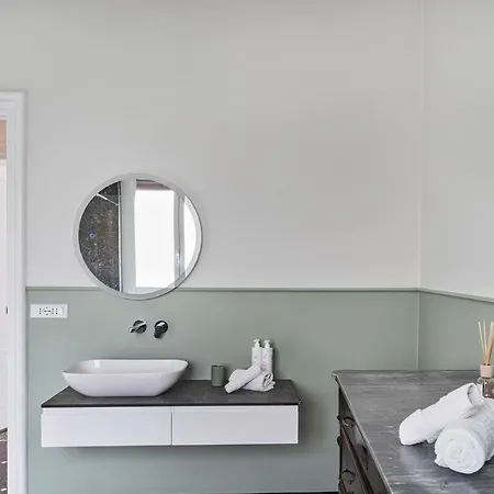 Beauty & Design In The Center By Wonderful Italy